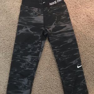 Nike crop leggings